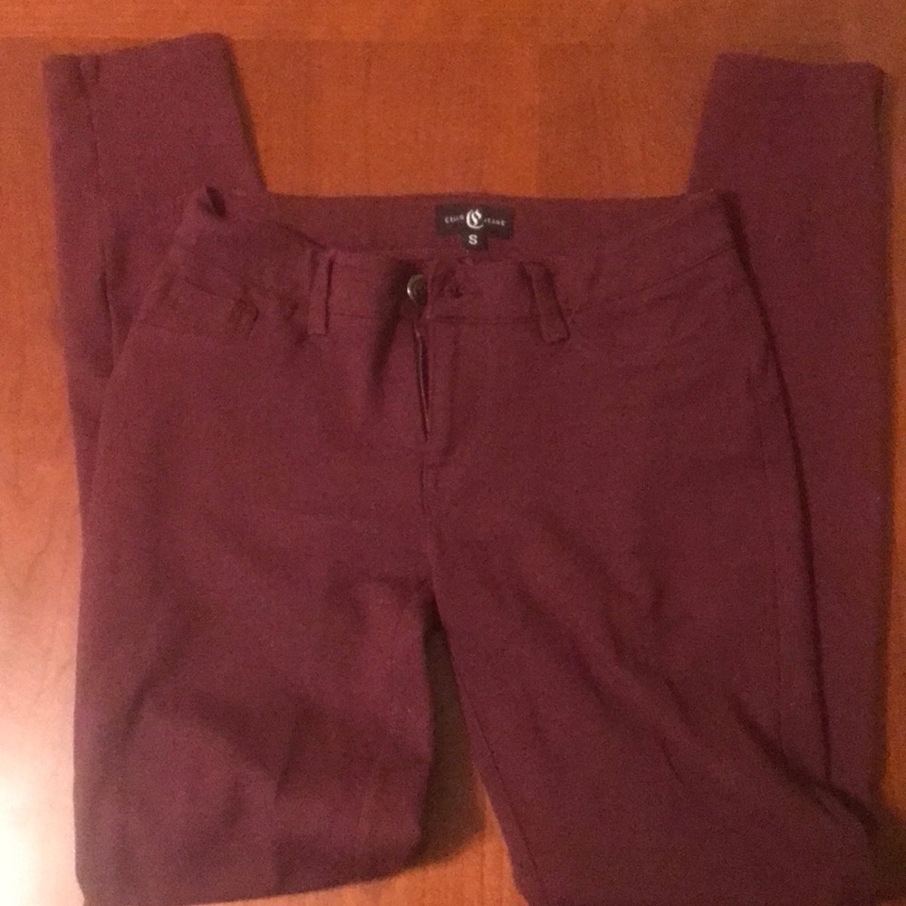 Maroon leggings